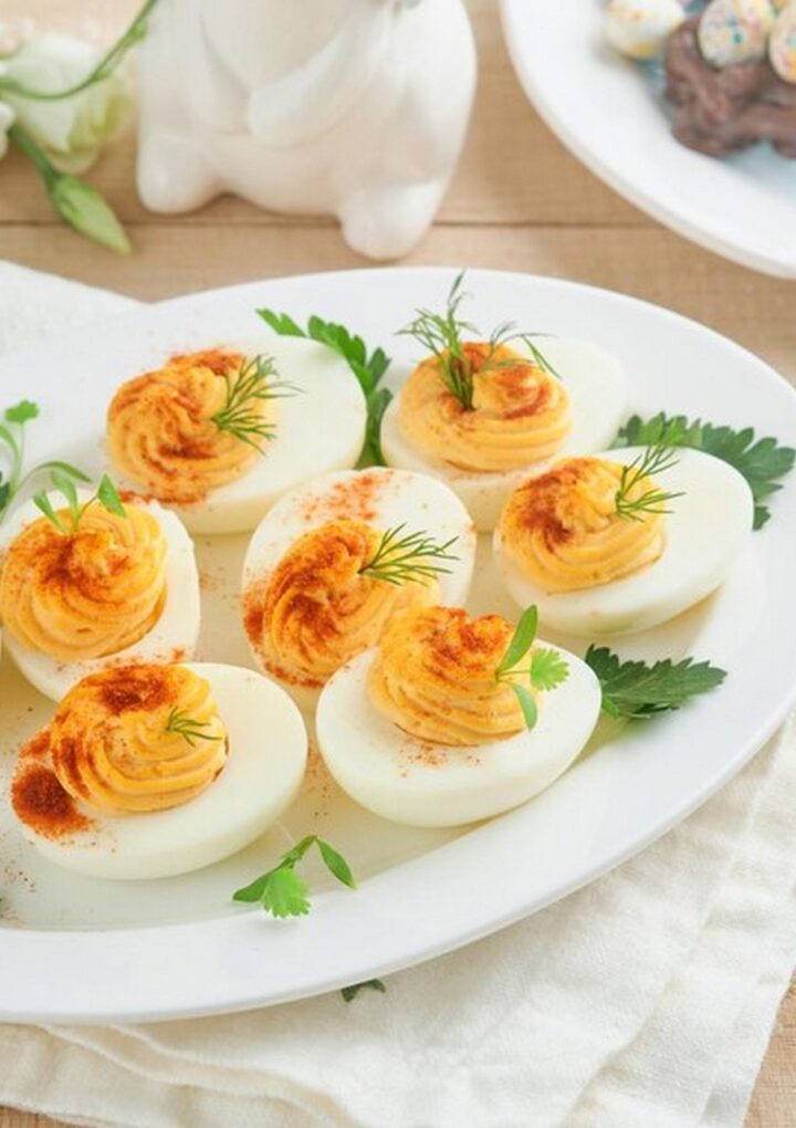 Czym faszerować jajka na Wielkanoc? Sprawdzone przepisy